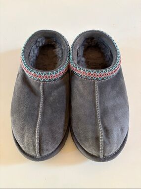 UGG Tasman Slippers Gray Suede Womens Size 8
